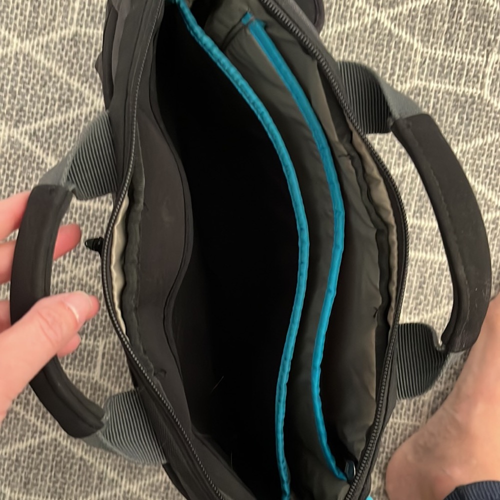 Thule padded computer bag - Picture 3 of 3